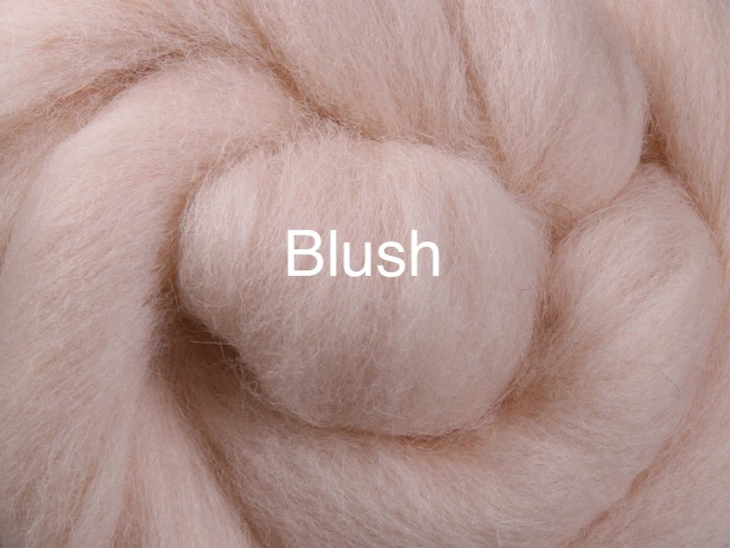 Corriedale sliver 50-100g blush colour wool roving