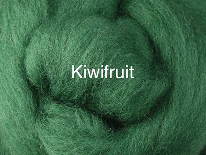 Corriedale sliver dyed 10g kiwifruit colour